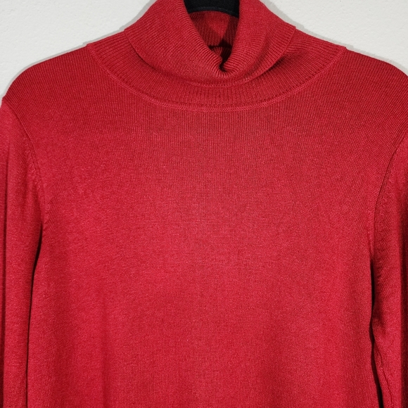 (EUC) NYGARD COLLECTION Red Silk Cashmere Blend Lightweight Turtleneck Sweater - Picture 3 of 7